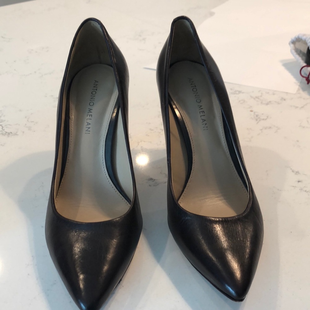 Antonio Melani leather chocolate brown pumps